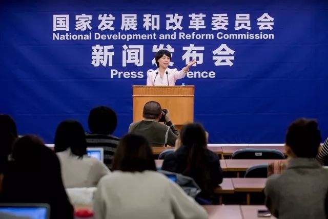 新澳資料免費公開，風范解答解釋落實的深度解讀與感受分享