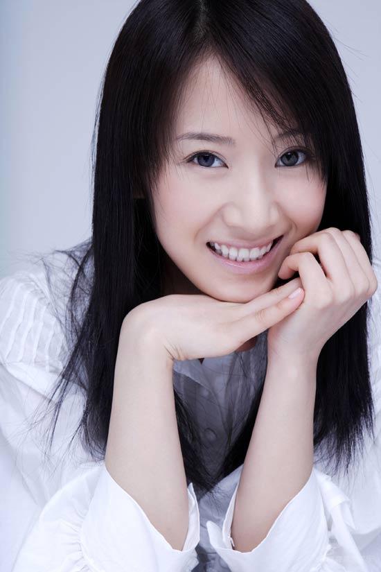 李念最新消息2017，演藝事業(yè)持續(xù)攀升，多元發(fā)展展現(xiàn)無限可能