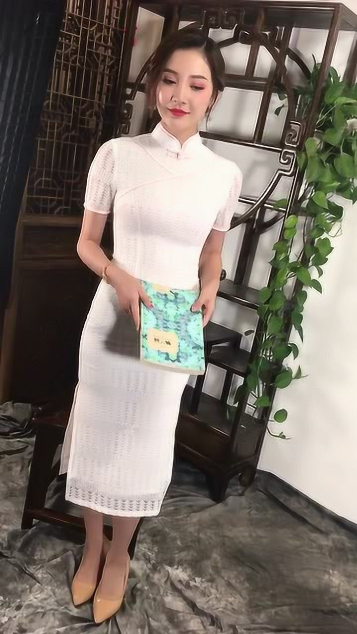 白小姐449999精準(zhǔn)一句詩(shī)，探索美麗與智慧的交融