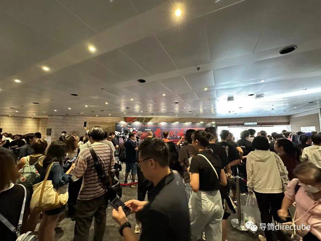 香港內部資料免費期期準，探究背后的違法犯罪問題