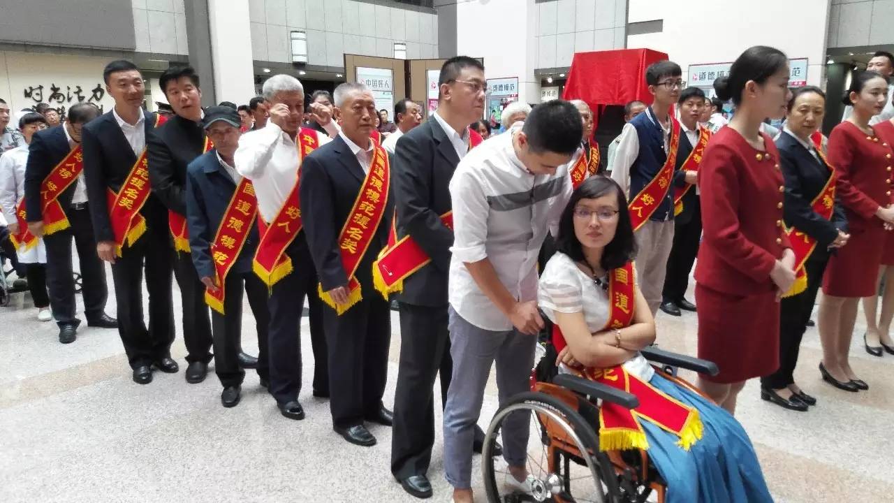 澳門一肖一碼一必中一肖雷鋒——探尋幸運背后的精神力量