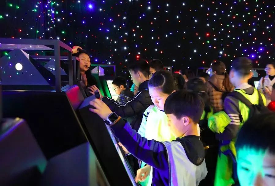 探索未來，2024年一肖一碼一中的奇幻之旅
